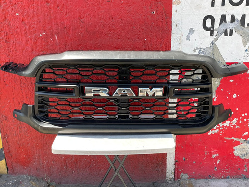 Parrilla Dodge Ram 4000 2019 2020 2021