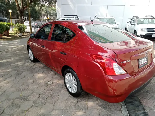 Nissan Versa 1.6 Drive Mt