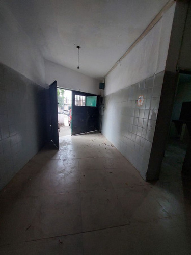 Imagen 7 de 8 de Local Comercial En Alquiler Ubicado En Buceo