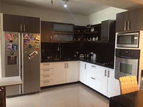 Imagen 2 de 11 de Apartamento En Venta Urb. San Isidro Fm*