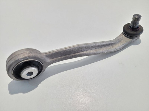 Brazo Sup Suspensión Delantero Izquierdo A Audi A4 2009-2016 (Usado)