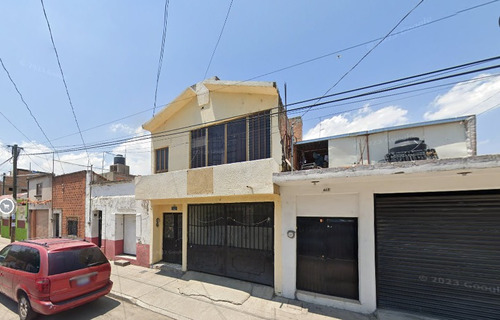 Excelente Venta De Casa Adjudicada En Acambaro Centro Guanajuato