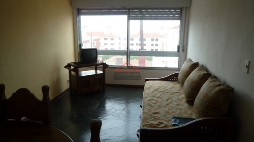 Apartamento En Peninsula, 1 Dormitorios *- Ref: 49