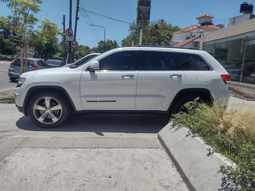 Jeep Grand Cherokee 3.6 Limited 286hp Techo + Llantas 18