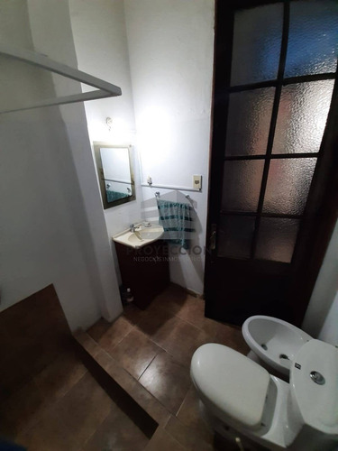 Imagen 8 de 12 de Gran Apartamento Estilo Casa En Aguada