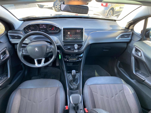 Imagen 12 de 14 de Peugeot 2008 2017 1.6 Feline