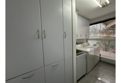 Se Vende Moderno Apartamento En Lomas De Las Mercedes
