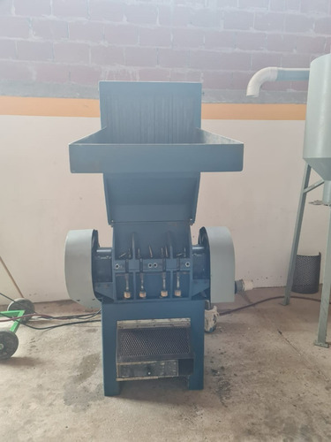 Molino Triturador Para Plástico - 20hp Con Silo Depresor (Usado)