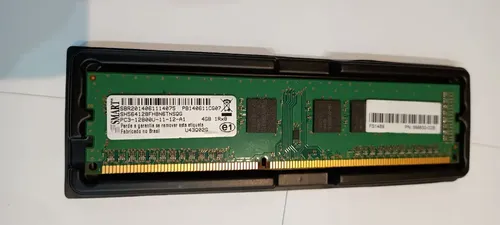Memória RAM verde 4GB 1 Smart SH564128FH8N6TNSQG | Frete grátis