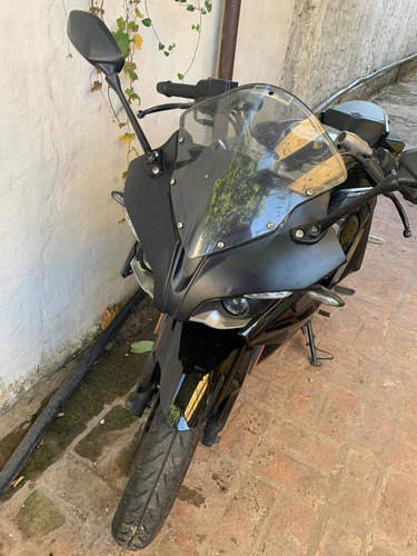 Imagen 2 de 7 de Bajaj Rs 200