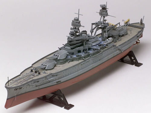 Uss Arizona Battleship By Revell # 10302 1/426