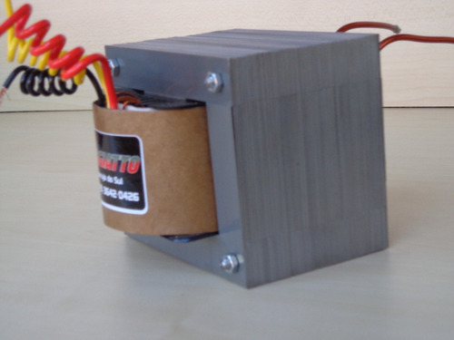 Transformador Carregador De Baterias 14v 40 Amperes E 127/220v
