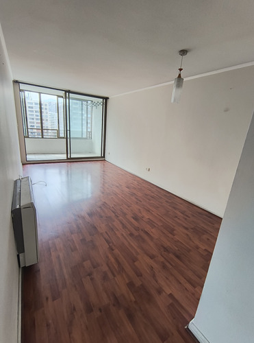 Arriendo Departamento Santiago Centro 3 Dormitorios, 2 Baños