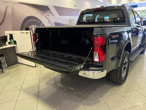 Chevrolet S10 2.8 Cd 4x4 Ltz Tdci 200cv At