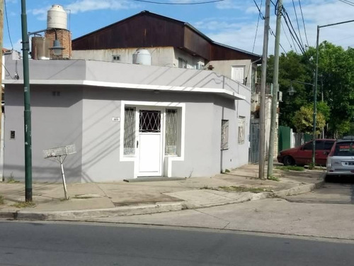 Imagen 2 de 11 de San Isidro Thames Al 1400 Casa De 4 Amb. A La Venta