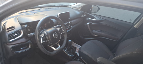 Fiat Cronos 1.8 Precision 16v Flex Aut. 4p marchas