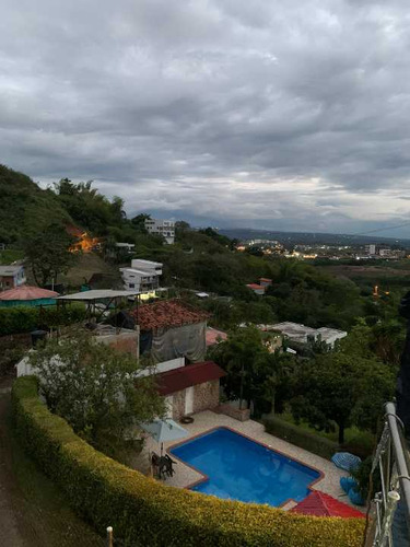 Casa Campestre En Venta En Sector Combia/pereira (51245).