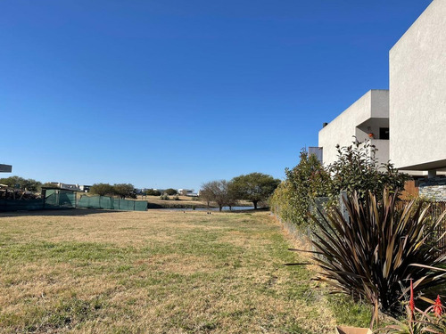 Imagen 3 de 14 de Terreno En Venta Barrio Golf En El Canton