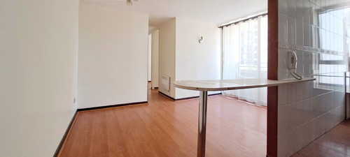 Dpto. En Venta De 3 Dormitorios, 1 Baño, Independencia.