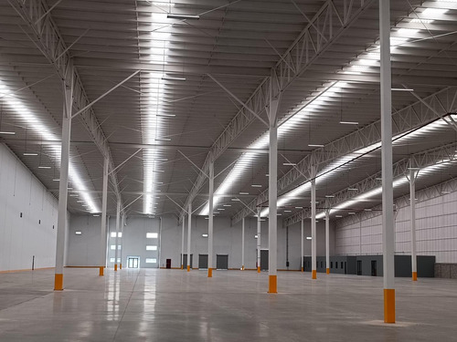 Nave Industrial En Renta En Apaseo Guanajuato 6,000 M2