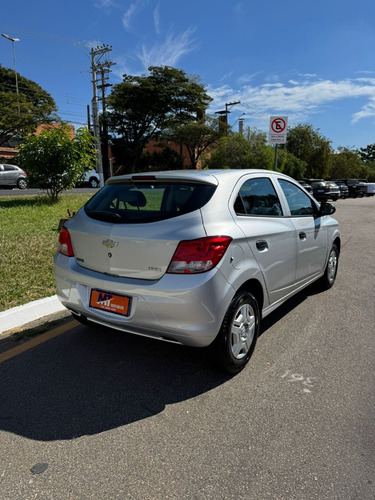 Chevrolet Onix 1.0 MPFI LS 8V FLEX 4P MANUAL