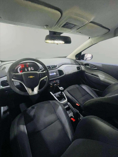 Chevrolet Onix Onix 1.0 lt Spe/4