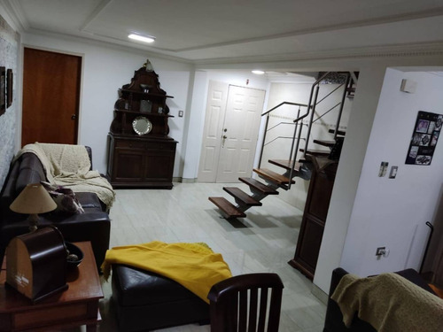 Imagen 14 de 20 de 165358 Carmen María González Vende Bello Thownhouse En Venta Conj. Res. Cantapiedra, Las Quintas De Naguanagua (0412-4359728)