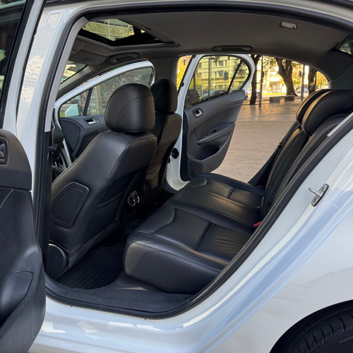 Peugeot 408 1.6 Feline Hdi 115cv