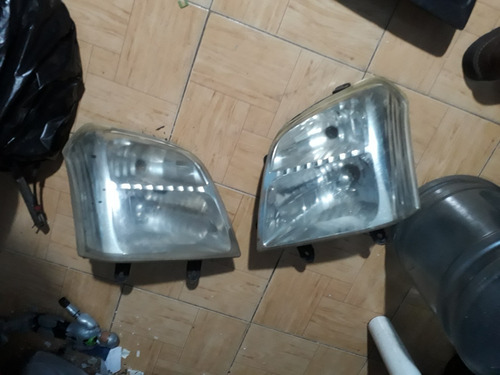 Faros Delantero Con Careta De Lud Max Chevrolet 3.5