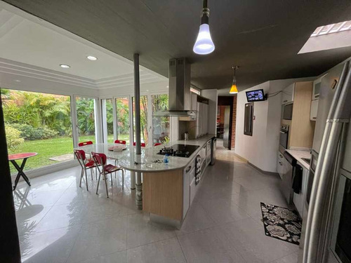 Imagen 3 de 30 de En Venta O Alquiler Casa 1000m2 11h/10b/11p La Lagunita