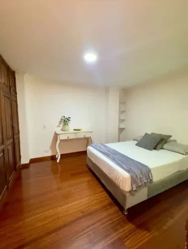 Apartamento En Venta En Obrero. Cod V12643