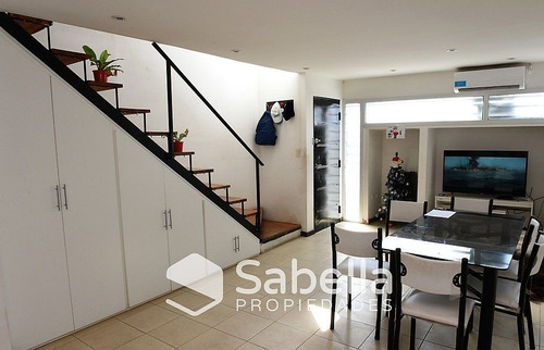 Imagen 5 de 17 de Venta De Duplex En 514 Y 133 José Hernández
