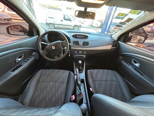 Imagen 13 de 15 de Renault Fluence 2014 1.6 Ph2 Dynamique 110cv