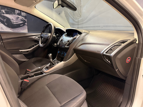 Ford Focus III 1.6 S