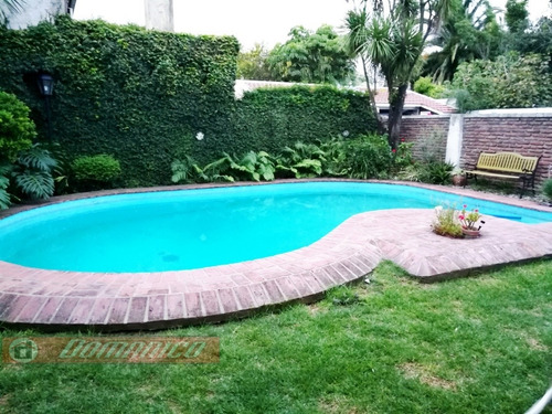 Imagen 13 de 14 de Casa En Venta En Castelar