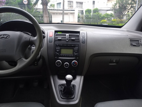 Hyundai Tucson 2.0 Mpfi Gl 16v 142cv 2wd Gasolina 4p Manual