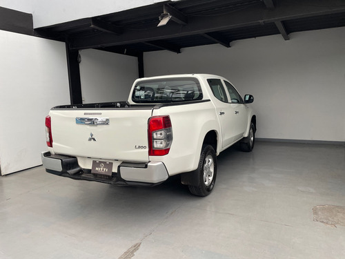 Mitsubishi L200 2.4 Glx Cabina Doble 4x4 Diesel Mt