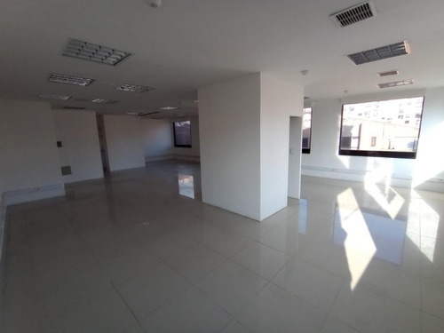 Oficinas En Arriendo Cedritos 303-101794