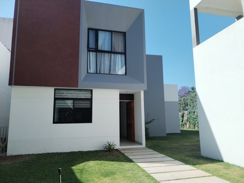 Casa Nueva En Rancho Cortes, Con Salida Inmediata A La Autopista Cdmx-cuernavaca