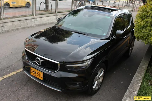 Volvo XC40 2.0 T4 FWD MOMENTUM II TP