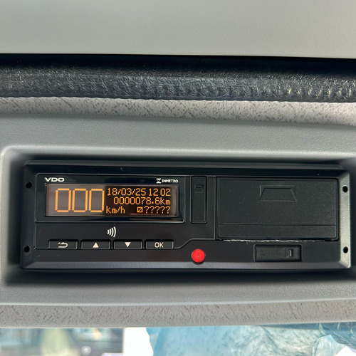 Mb Accelo 1017 Ano 2025 Chassi 4x2 Zero Km Financia Até 100%