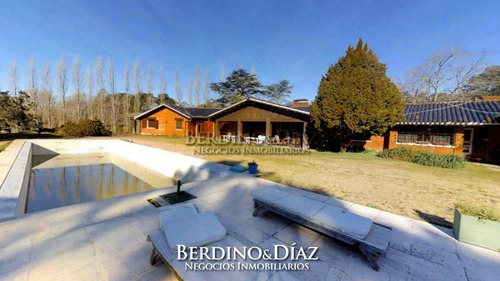 Extraordinaria Casa Con 10.000 M2 De Terreno Sobre Cancha De Golf- Ref: 342