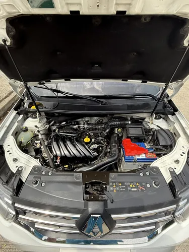 Camioneta Renault Duster 2023 - Servicio Público