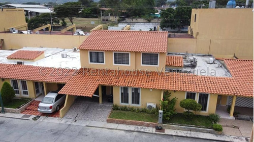 Hermosa Casa En Venta Totalmente Amoblada En Cabudare En Urbanismo Privado Ev