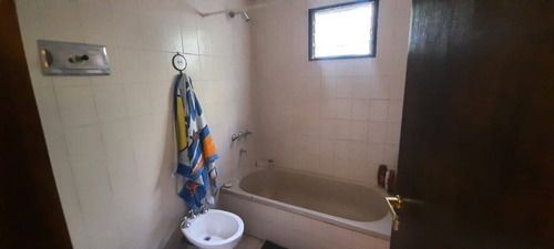 Imagen 10 de 14 de Chalet En Venta En Castelar Norte