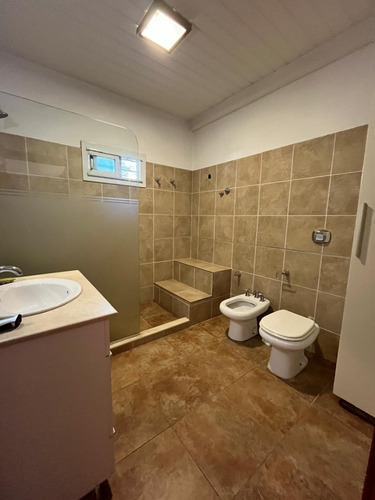 Casa De Categoria A La Venta En Villa Belgrano Sobre Neper