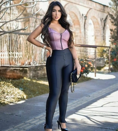 Imagem 5 de 7 de Calça Feminina Alta Gramatura Bia (prada )