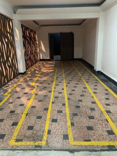 Imagen 1 de 12 de Av. Toltecas Local Comercial En Excelente Ubicación De 175 M2