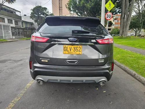 Ford Edge 2.0 Titanium
