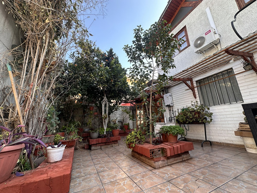 Se Vende Hermosa Casa A Pasos De Mall Arauco Maipú